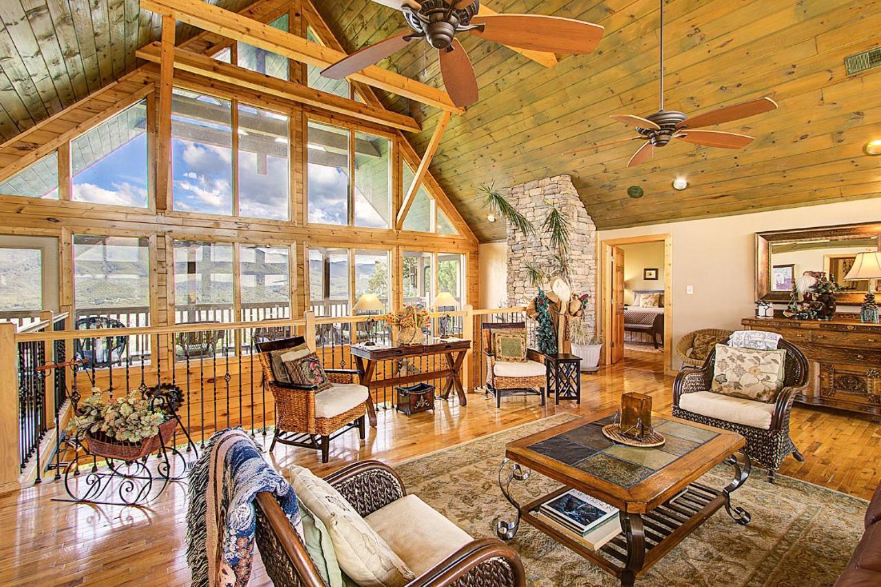 Tanasi Lodge - Reunions, Retreats, Weddings, Family Getaways セバービル エクステリア 写真